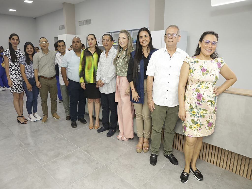 Regencia de Farmacia tiene nuevo laboratorio